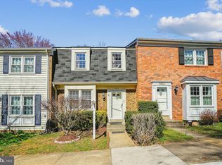 5046 Head Ct, Fairfax, VA 22032