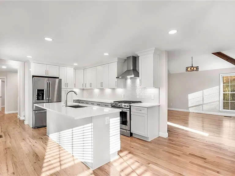 3412 Belleford Ct NE — Photo 10