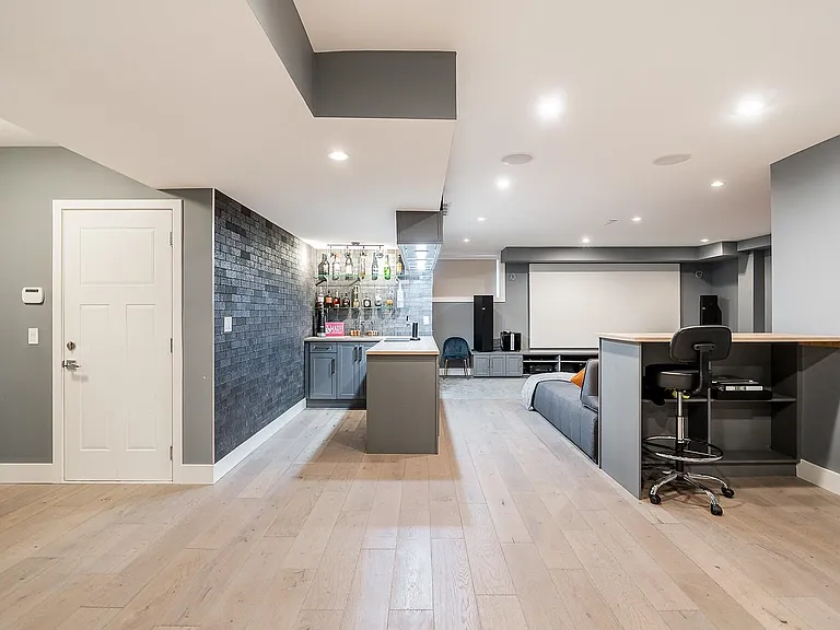 15708 Mountain View Dr — Photo 13