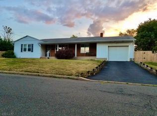 1303 Richard St, Raritan, NJ 08869