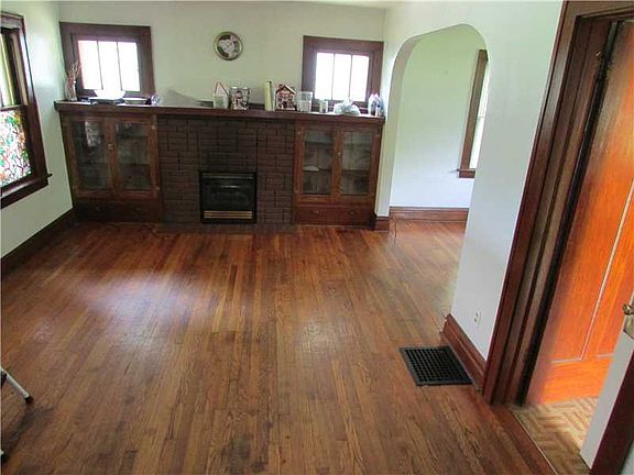 4th image of 1403 Neshannock Blvd