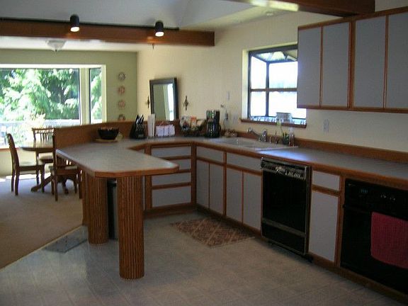 Large kitchen
