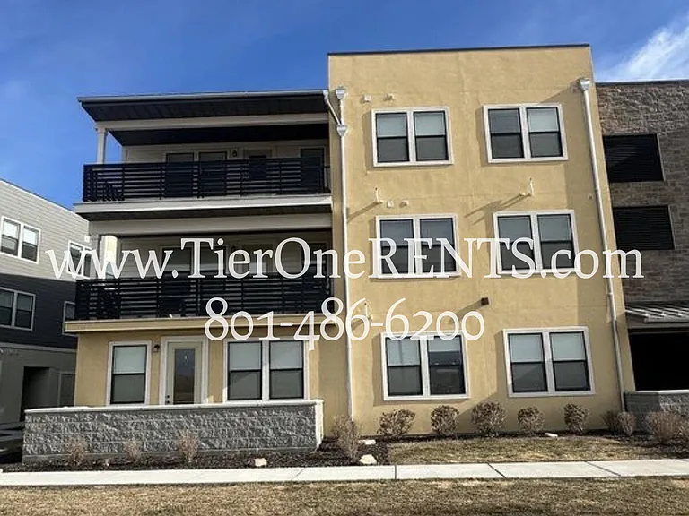 8358 S Sky Mirror Ln #301 — Photo 6