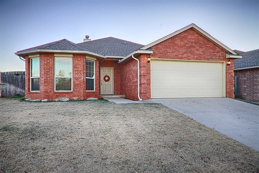 1st image of 6700 NW 125th Ct