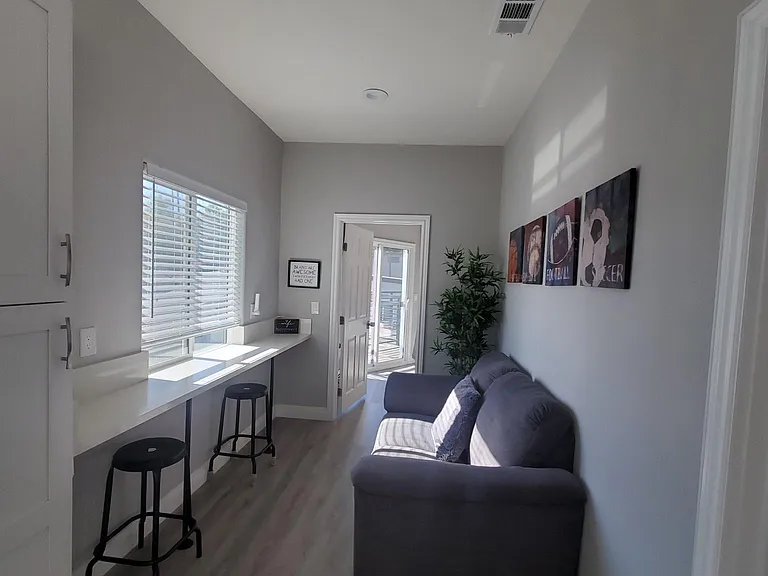 512 N Catalina Ave — Photo 7