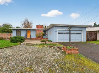 1456 NW Almira St, Roseburg, OR 97471