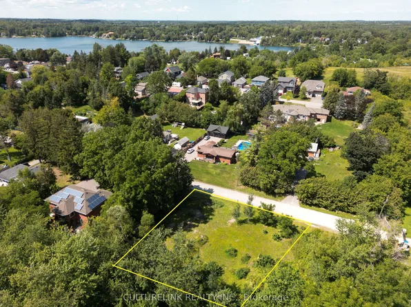 11 Victor Dr, Whitchurch Stouffville, ON L4A 3G5