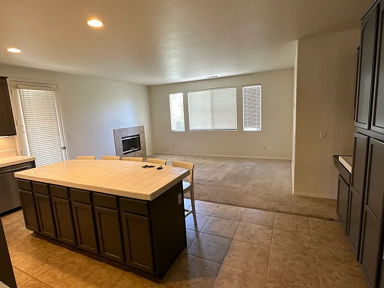 1419 Sabrina Ct — Photo 27