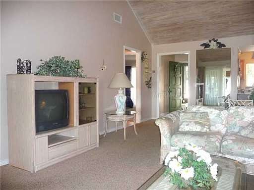 3rd image of 1054 Villa Ln #27