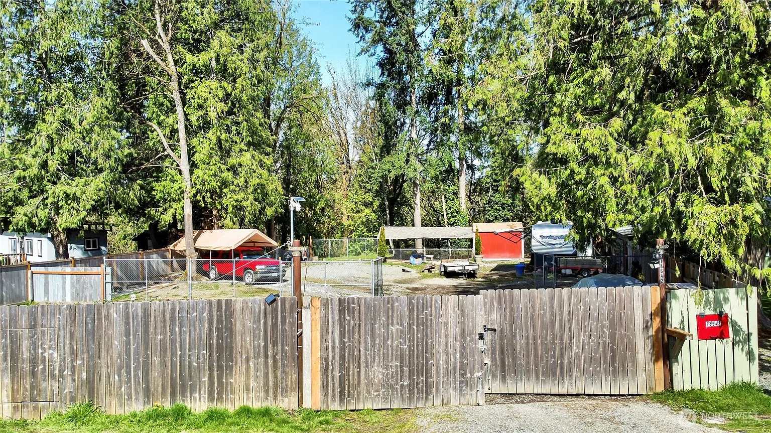 18642 SE 162nd Street photo 1