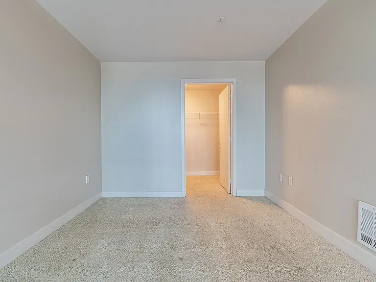 409 23rd Ave S — Photo 42
