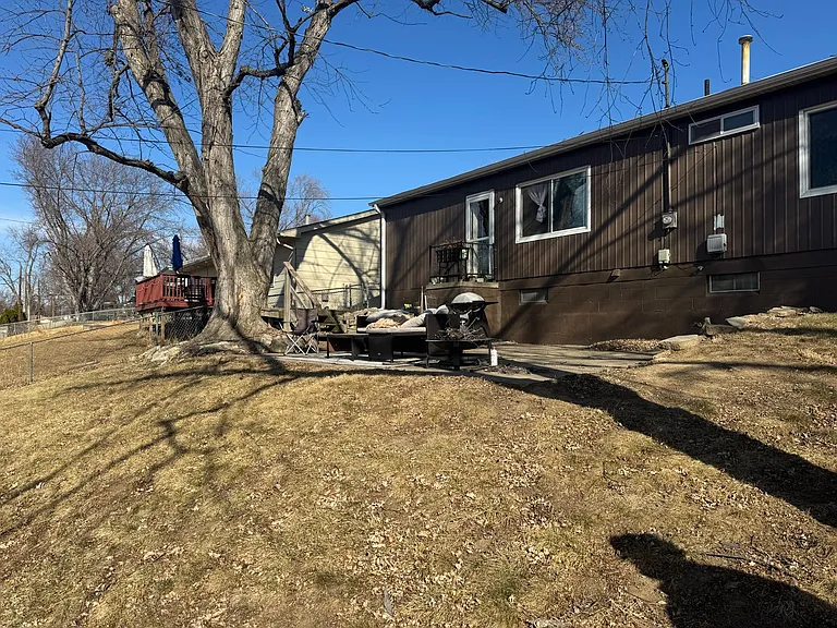 7613 Teal St — Photo 22