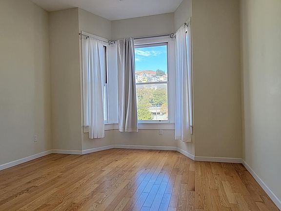 2nd image of 3342 Mission St