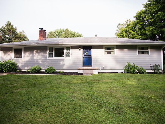 2nd image of 110 Pleasant View Dr