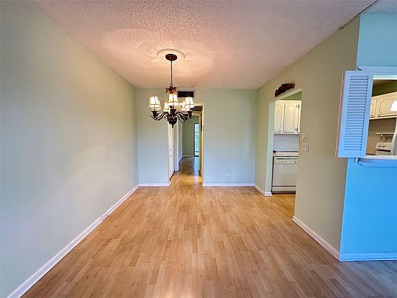 4th image of 3006 Cambridge A #3006