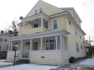 21 Carver St APT 1, Worcester, MA 01604