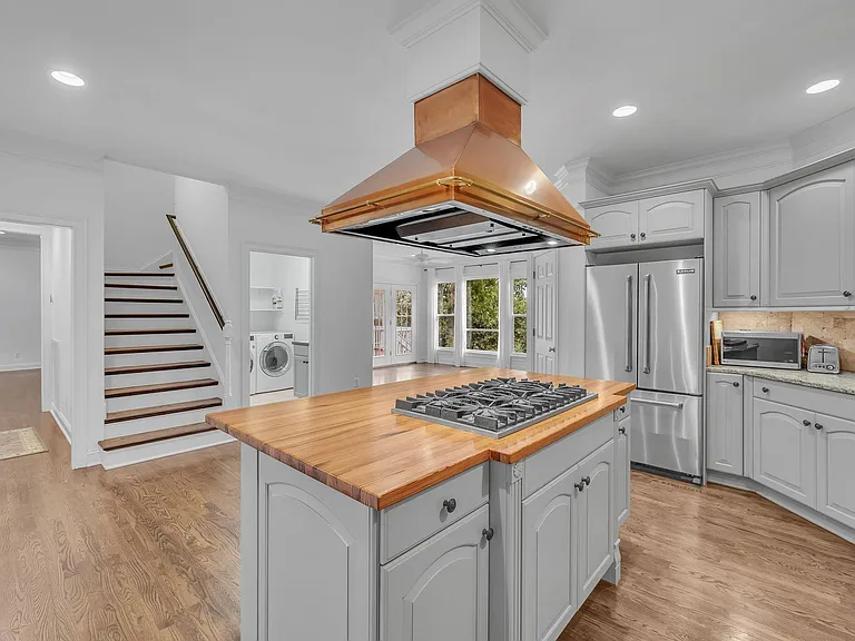 729 Harrow Ln — Photo 19