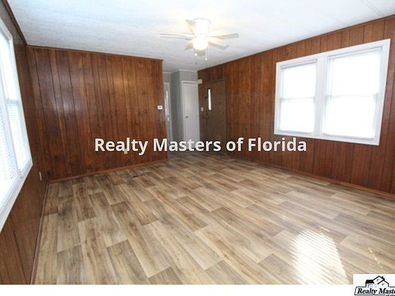 5th image of 1616 Crystal Dr