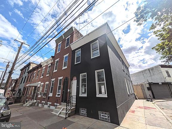 2nd image of 172 E Huntingdon St