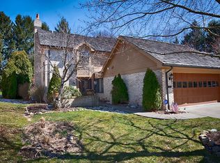 143 Village Ct, Pittsburgh, PA