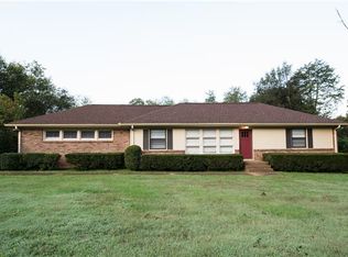 877 Bresslyn Rd, Nashville, TN 37205