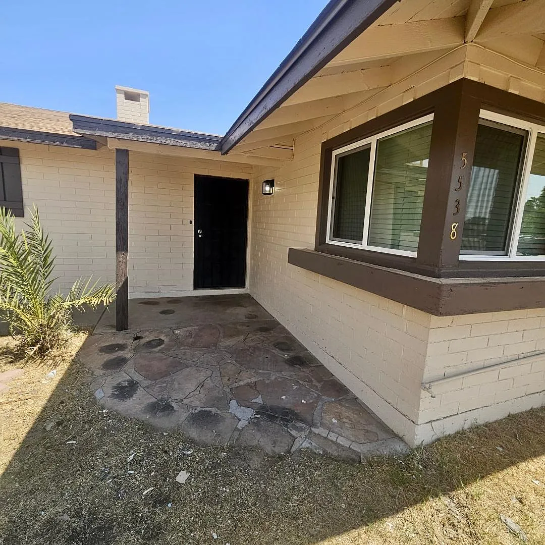 5538 W Monterosa St — Photo 1