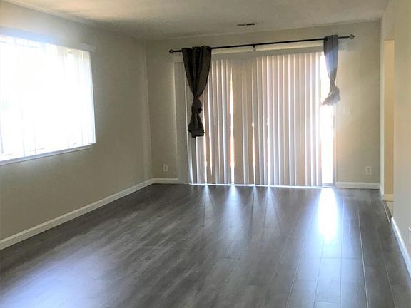 3rd image of 680 W Valley Dr APT 4