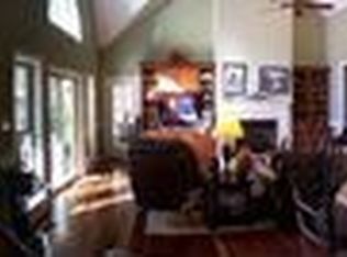 204 Drummond Pl, New Bern, NC 28562