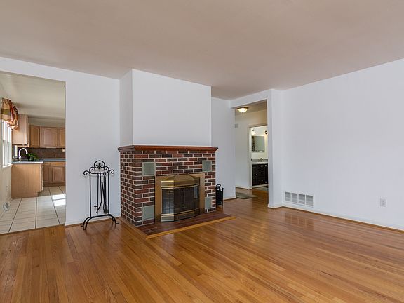 4th image of 1504 Furnace Ave
