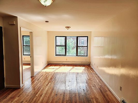 2nd image of 16 Suydam Pl #3A
