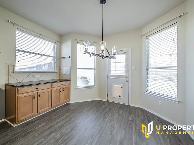 3501 Aldersyde Dr — Photo 13
