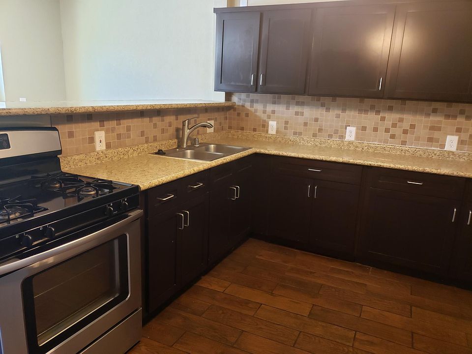 1st image of 2800 Altura Ave