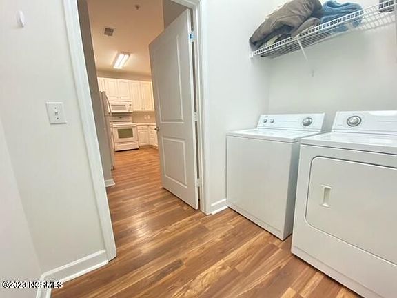 5th image of 395 S Crow Creek Dr NW Unit 1517