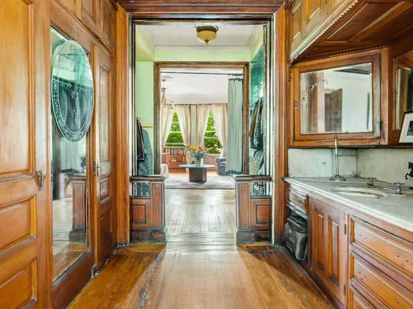 438 West 162nd Street image 5 of 15