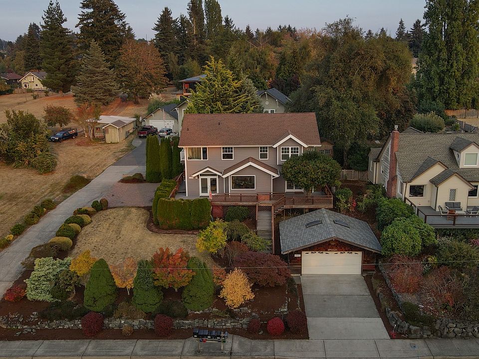 1st image of 2327 Sunset Dr W
