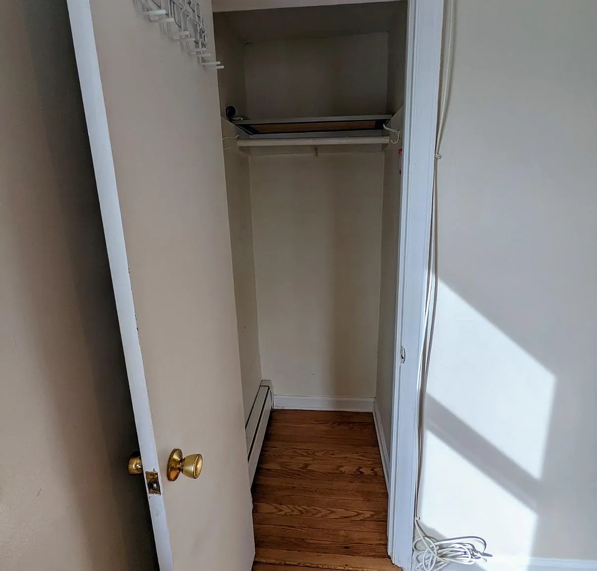 1 bed, 700 sqft, $1,300 — Photo 4