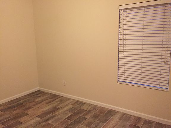 3rd image of 522 S Aycock St APT 1C