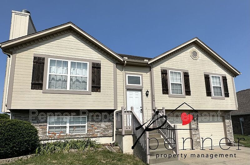 1st image of 208 NW Michael Dr