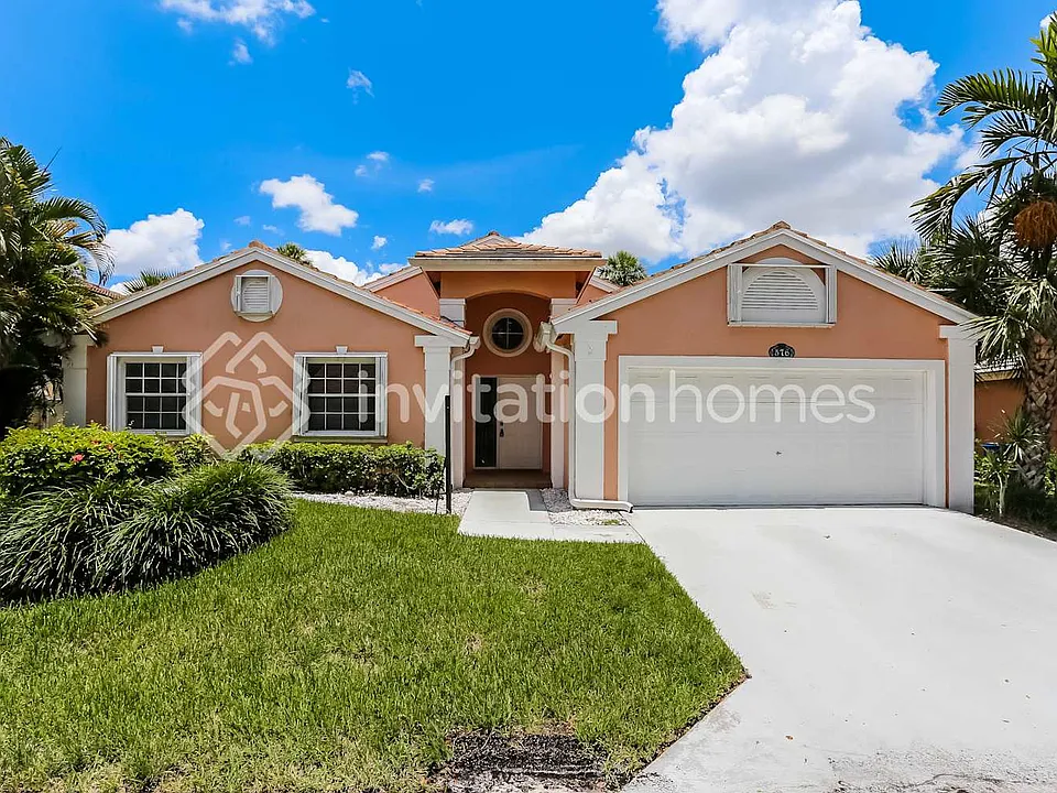 576 NW 48th Ave