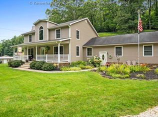 513 Thorofare Rd, Clendenin, WV 25045