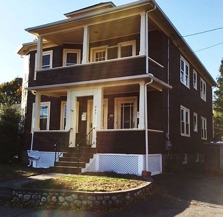 2nd image of 449 Pleasant St #1