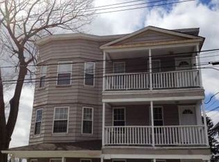 97 White St APT 2B, Bridgeport, CT 06610