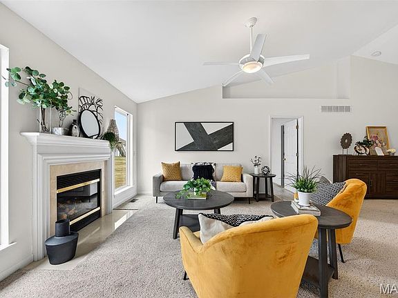 5th image of 16 Hill Pointe Ct #34