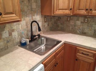 4 Harding St APT B, South Grafton, MA 01560