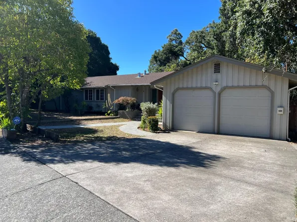 2001 Leese Lane, Novato, CA 94945