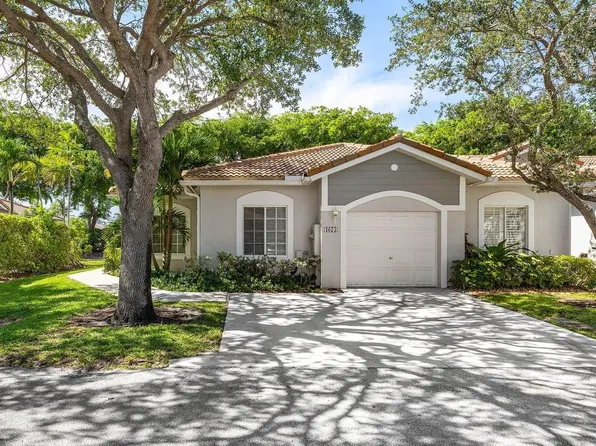 4675 SW 12th Place #4675, Deerfield Beach, FL 33442