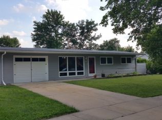 2014 Spring Brook Ave, Rockford, IL 61107