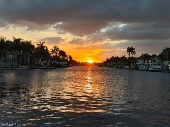 4210 SE 19th Ave APT 1E, Cape Coral, FL 33904