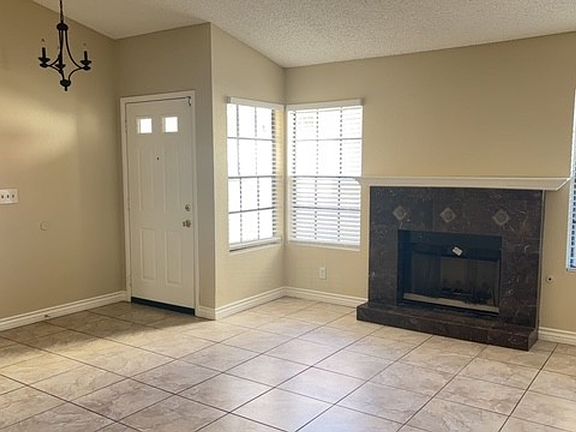 3rd image of 650 Freeburg Pl