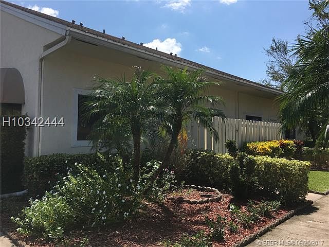 1st image of 3345 NW 101st Ave